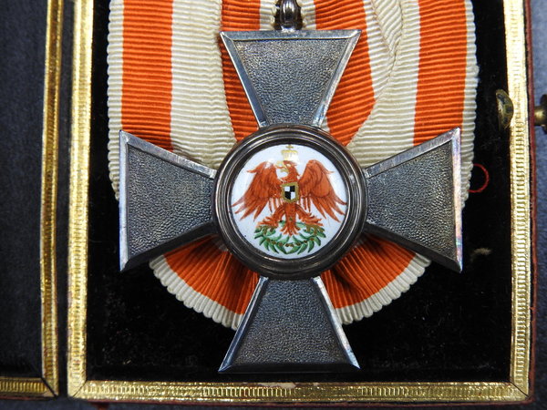 Roter Adler Orden Kreuz 4. Klasse an Einzelspange im Etui+2 Bandrosetten + Miniatur