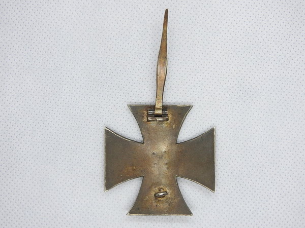 Drittes Reich 1939-1945 Eisernes Kreuz 1.Klasse, gewölbt, Hersteller 7 P.Meybauer,Berlin
